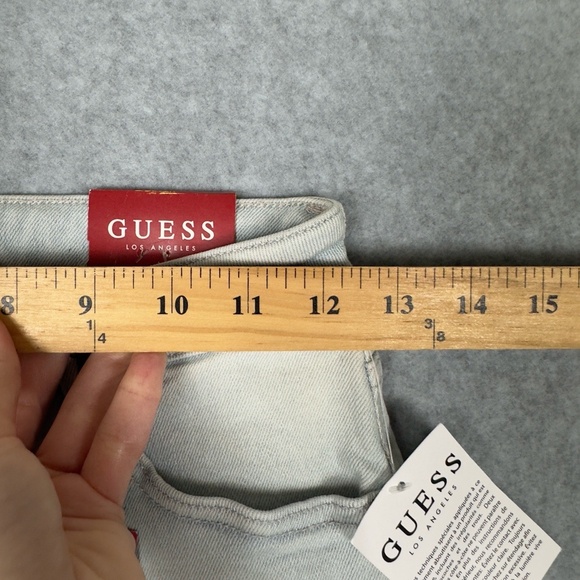 NWT GUESS Jeans Womens 25 Aurora Slashed Slim Straight Light Wash High Rise Blue - Picture 5 of 16